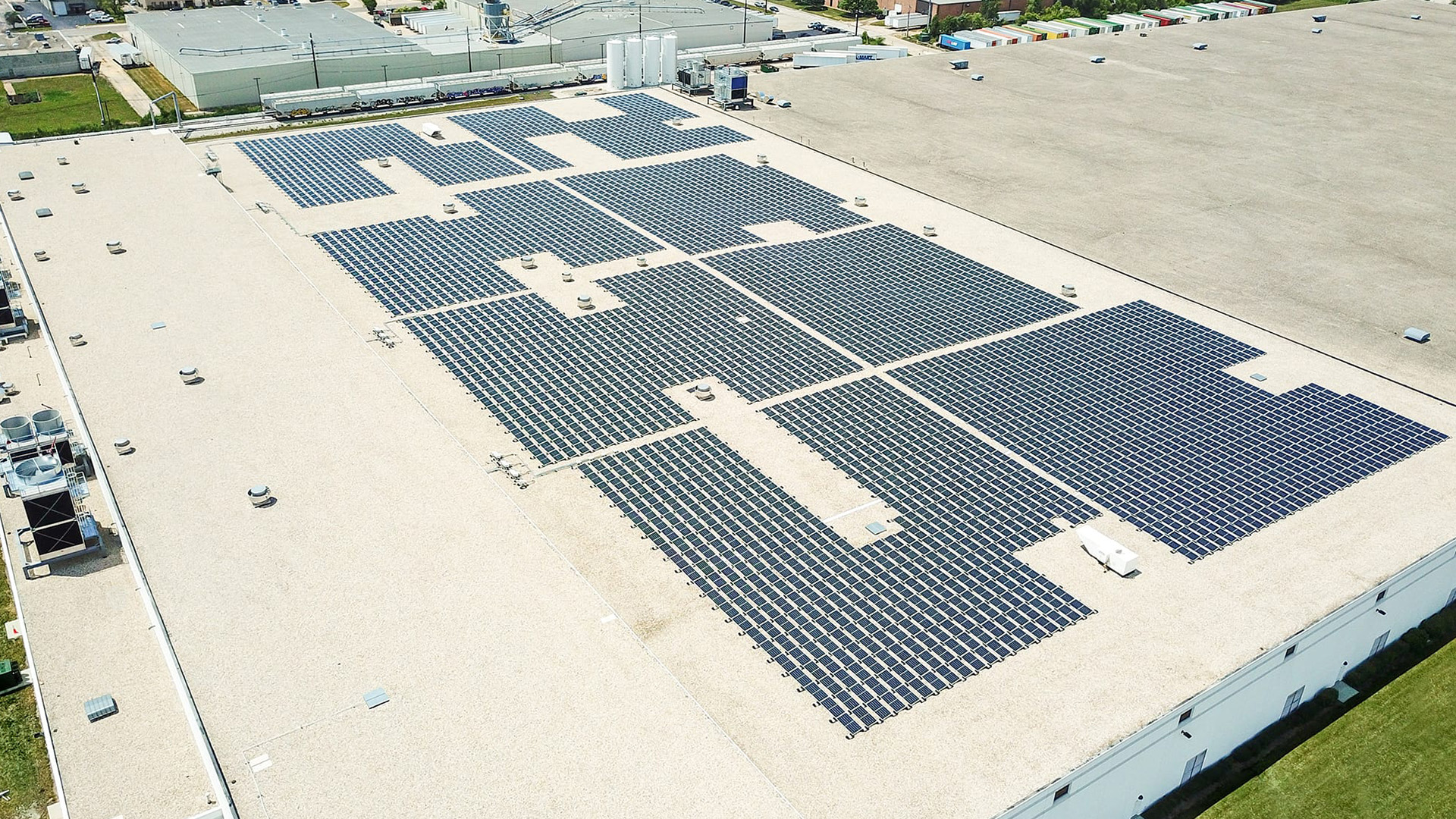 Suncast Corporation Goes Solar